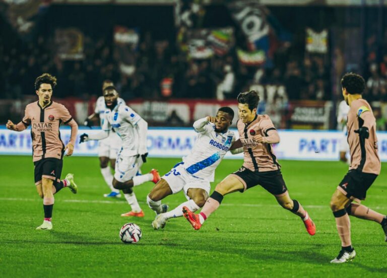 AJ Auxerre vs PSG (03:00 – 07/12) | Xem lại trận đấu